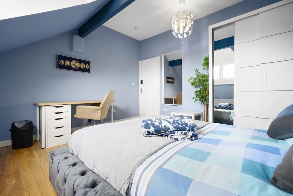 Apartamento Mega Flat Near Arndale City Centre