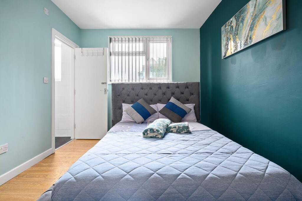 Apartamento Mega Flat Near Arndale City Centre